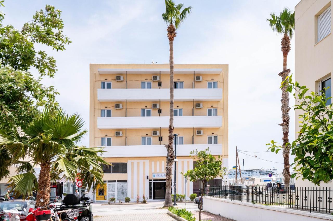 Achilleas Hotel Apartments คอสทาวน์ ภายนอก รูปภาพ