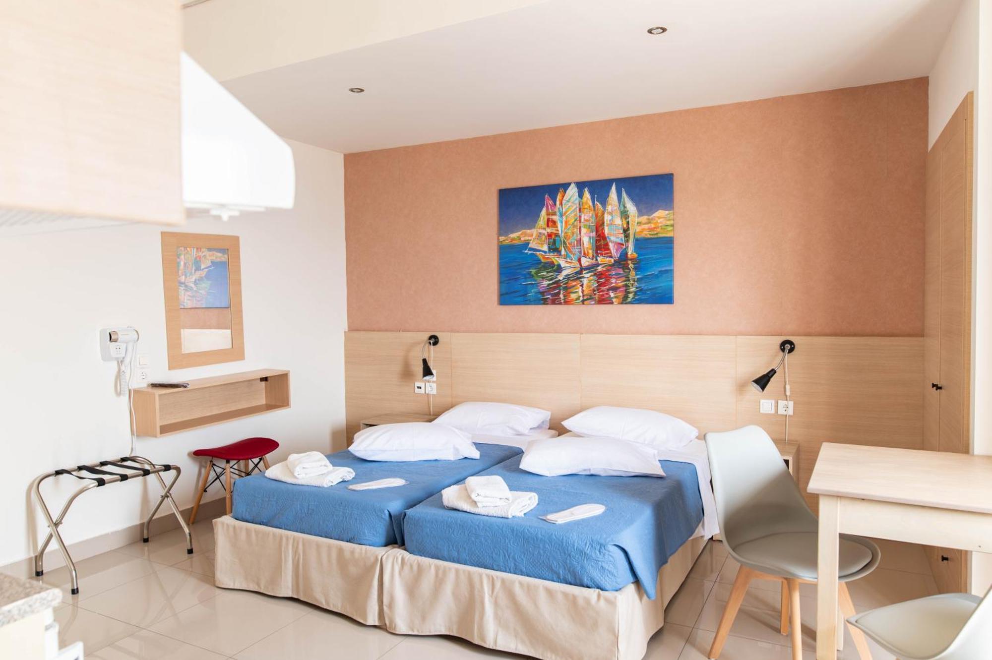 Achilleas Hotel Apartments คอสทาวน์ ภายนอก รูปภาพ